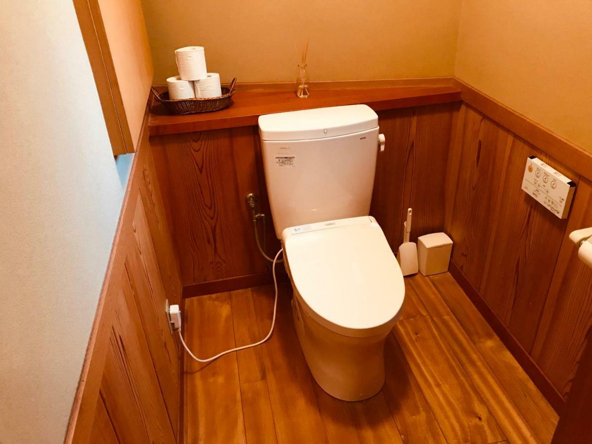 Ropeway St. Guesthouse Matsuyama  Bagian luar foto