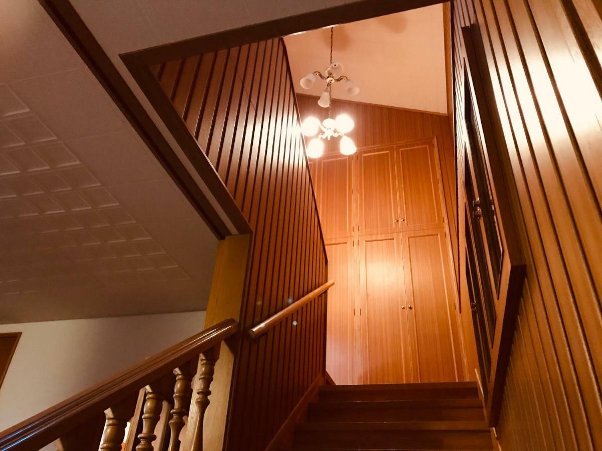 Ropeway St. Guesthouse Matsuyama  Bagian luar foto