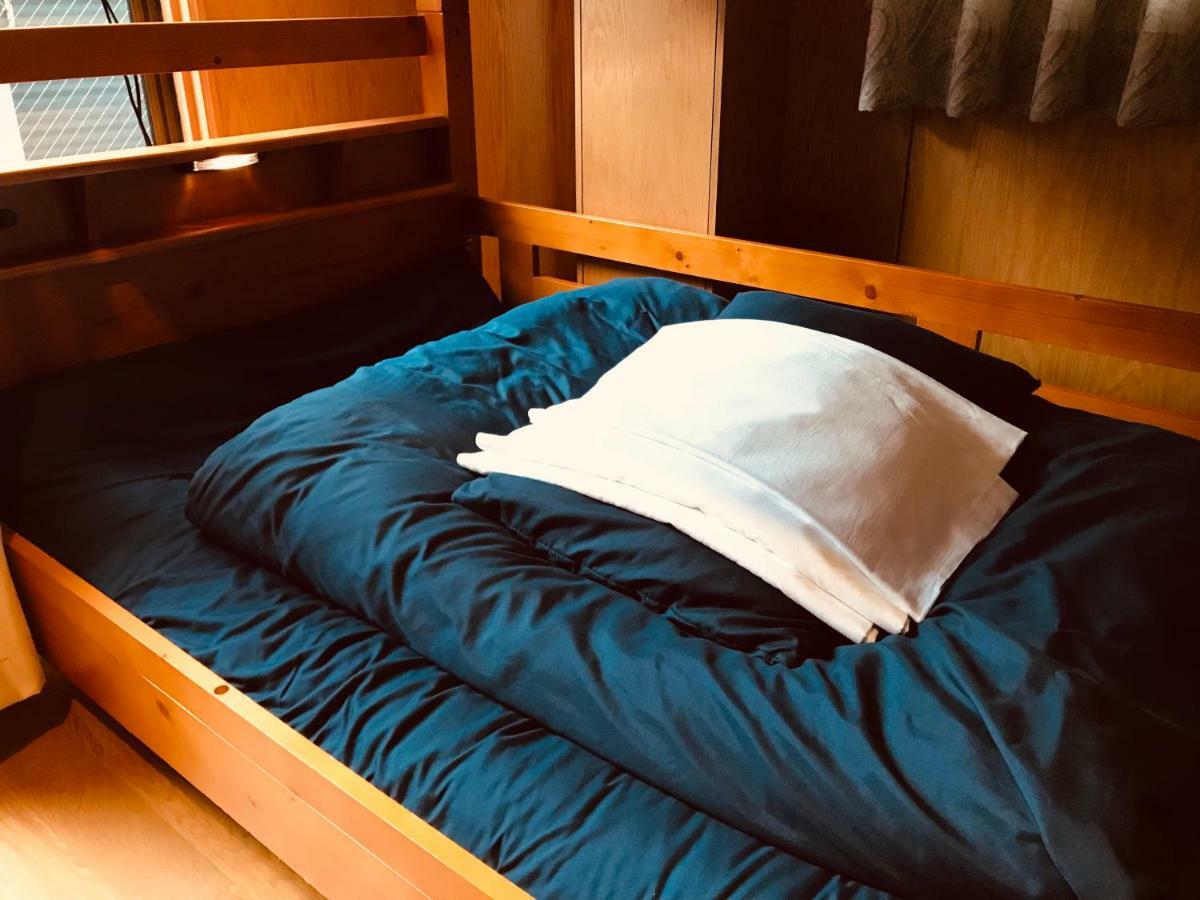 Ropeway St. Guesthouse Matsuyama  Bagian luar foto