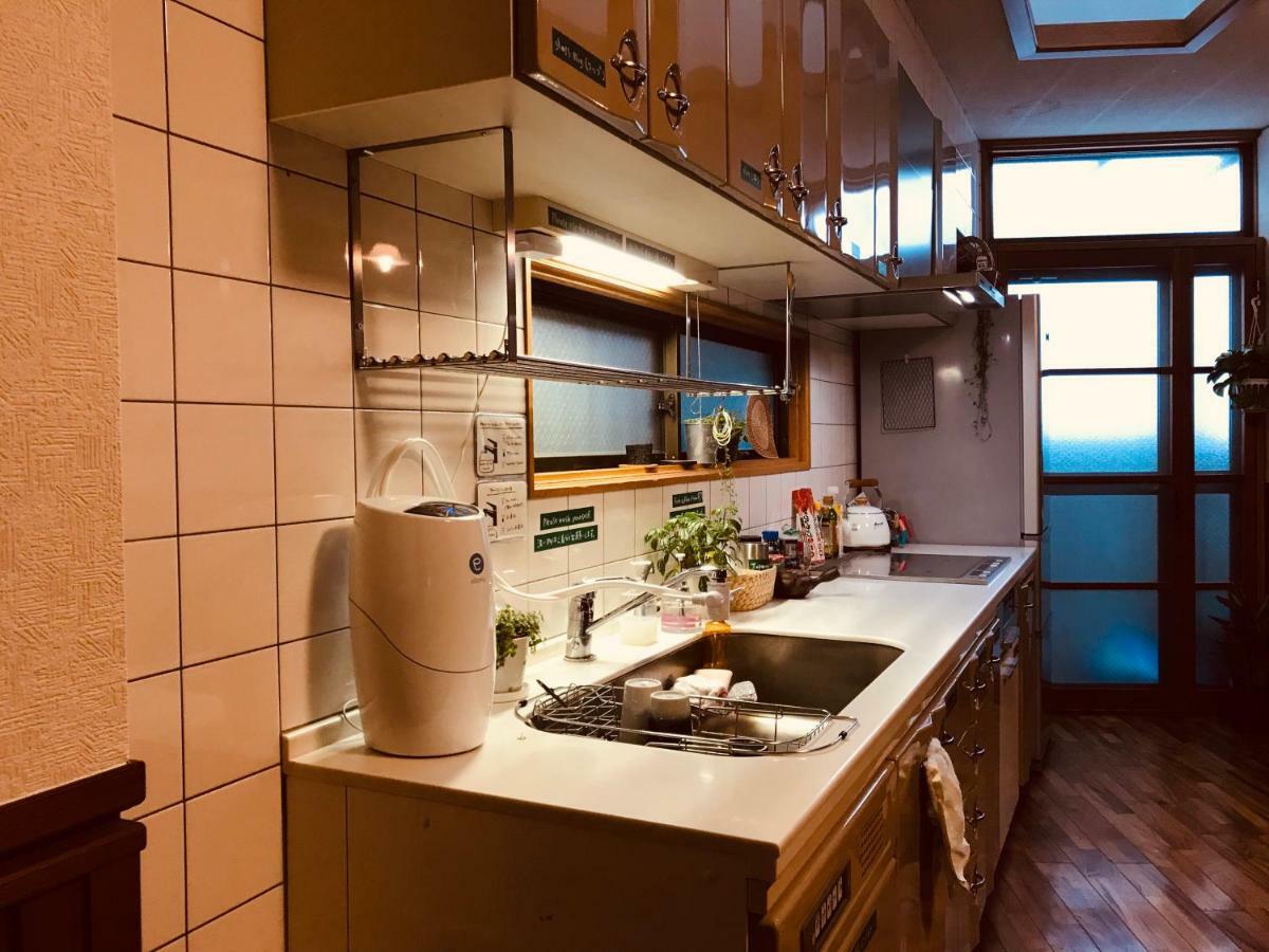 Ropeway St. Guesthouse Matsuyama  Bagian luar foto