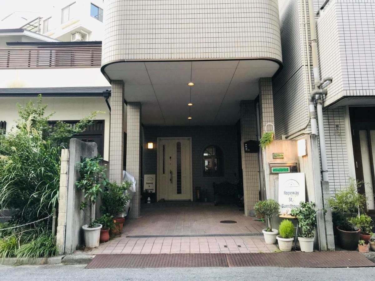Ropeway St. Guesthouse Matsuyama  Bagian luar foto